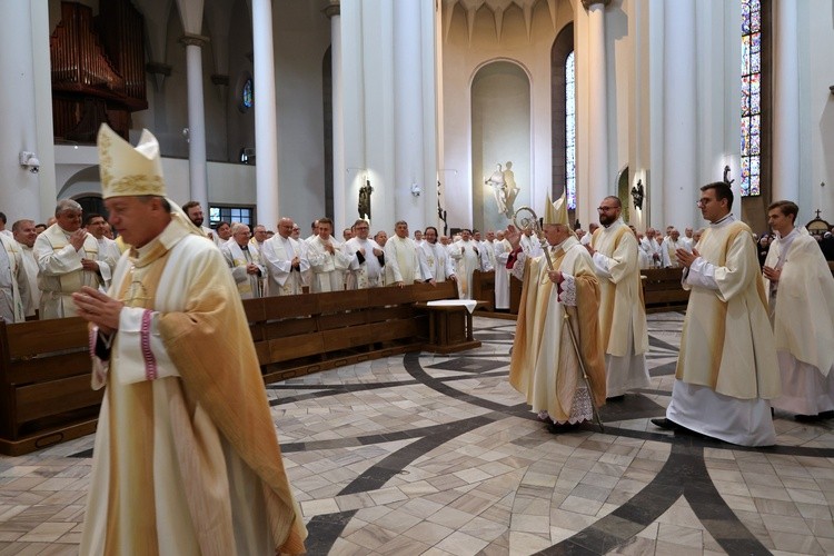 Msza św. w intencji abp. Damiana Zimonia cz.2