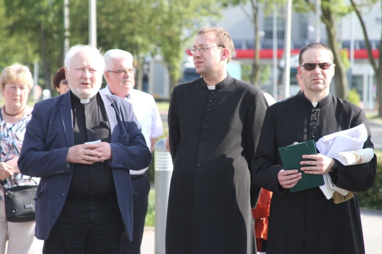 Płock. Modlitwa na pl. Celebry