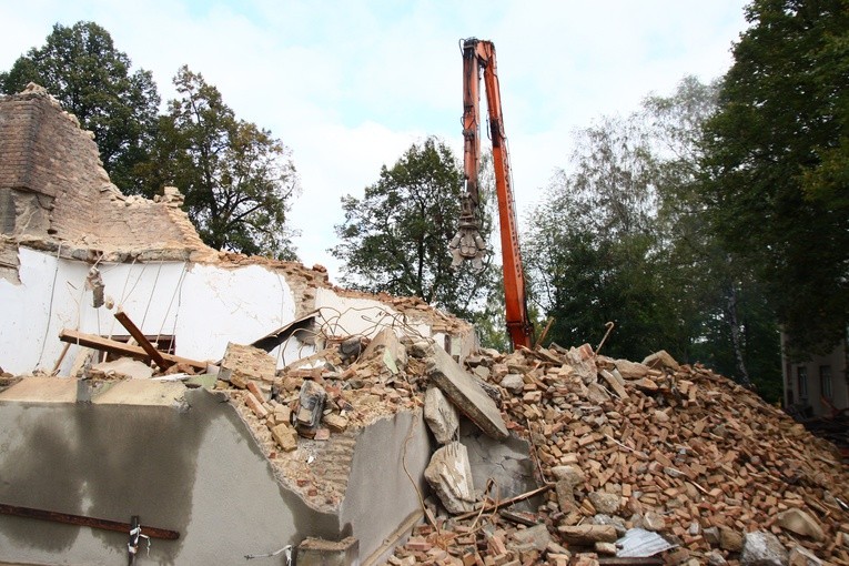 Rozbiórka kościoła w Bytomiu, cz. 1