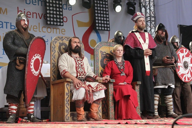 ŚDM w Płocku. Inscenizacja chrztu Mieszka I
