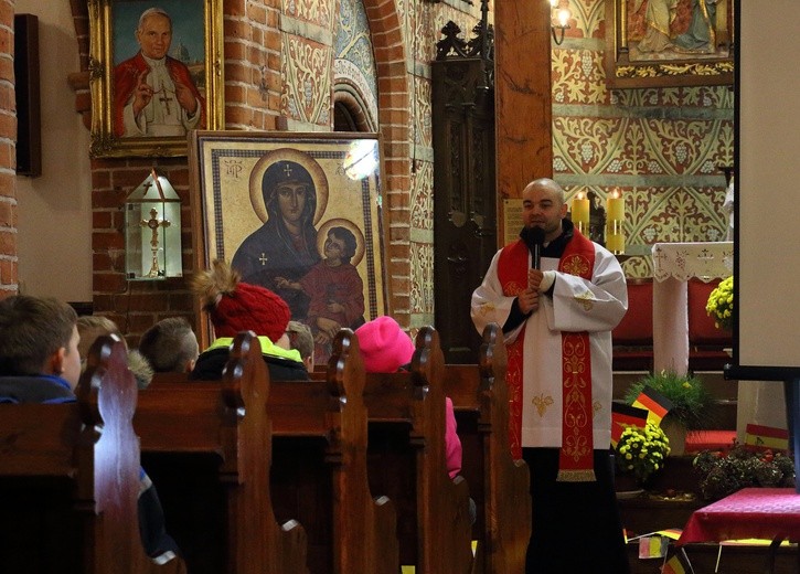 Symbole ŚDM - Parafia św. Jakuba, Tolkmicko