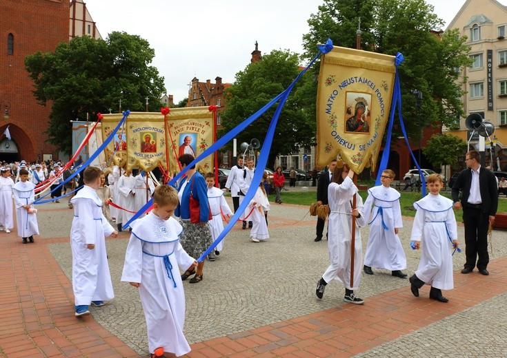 Procesja Bożego Ciała i Msza Święta w katedrze elbląskiej