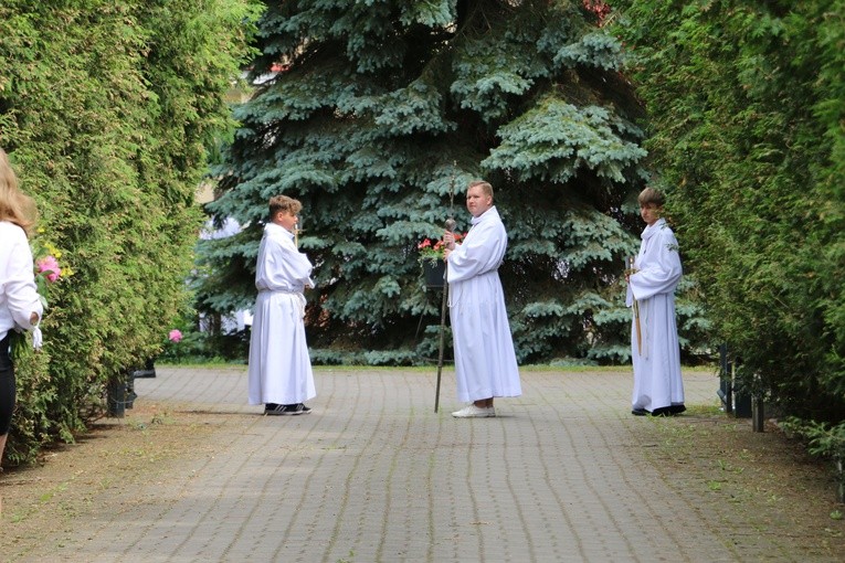 Popowo Kościelne. Wprowadzenie relikwii bł. Carla Acutisa