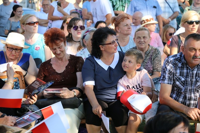 Rekonstrukcja powstania '44 w Raciążu