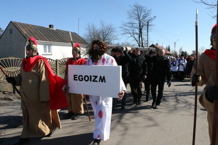 Droga Krzyżowa w Bogatem