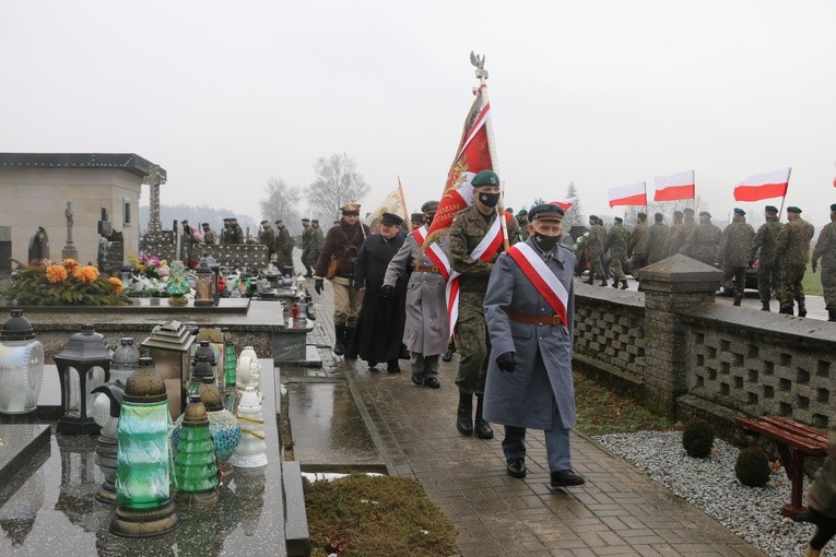 Strzelcy w hołdzie powstańcom styczniowym