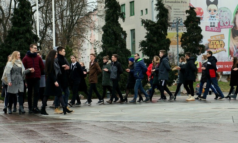 Polonez na placu Jagiellończyka