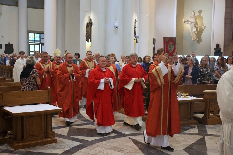 Jubileusz katechetów i nauczycieli w katedrze cz. 2