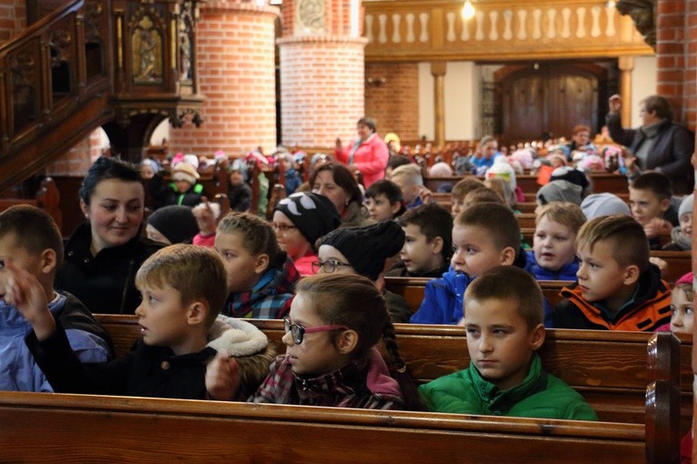 Symbole ŚDM - Parafia św. Jakuba, Tolkmicko