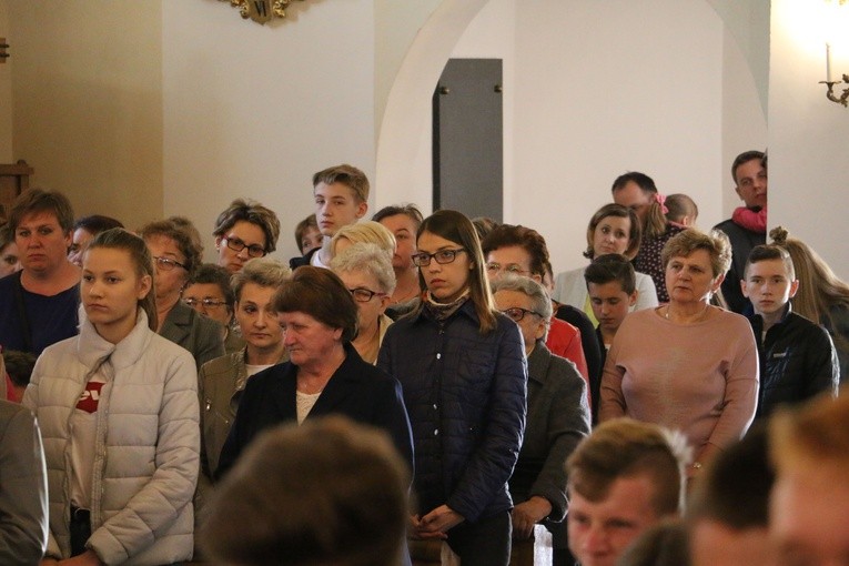 Karniewo. Nawiedzenie w parafi pw. Wszystkich Świętych
