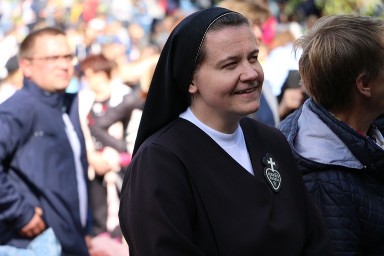 Rostkowo. Pielgrzymka dzieci (część II)