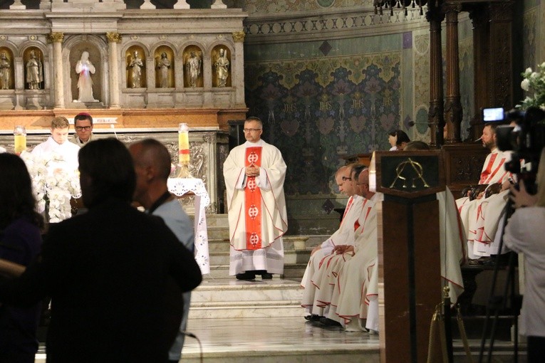 Pielgrzymka na Jasną Górę. Msza św. w katedrze cz. 2