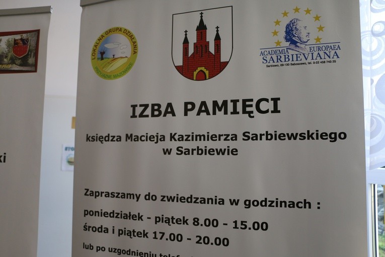 Stowarzyszenie Academia Europaea Sarbieviana z wizytą w Sarbiewie