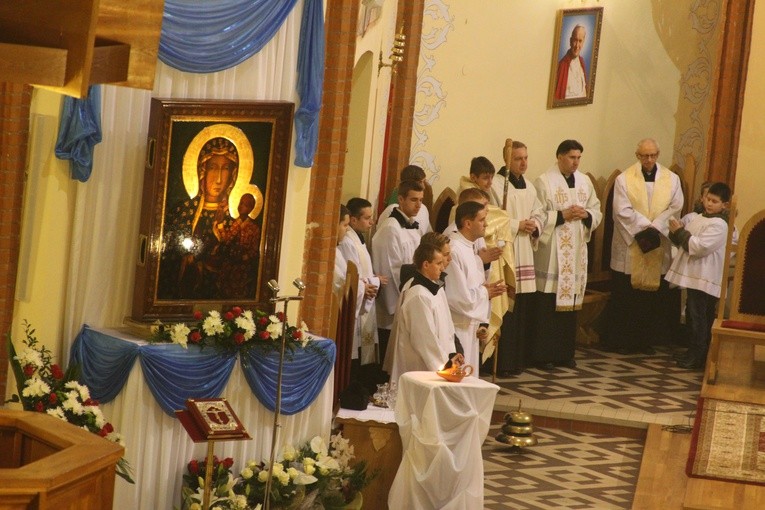 Dzierżenin. Nawiedzenie w parafii św. Tomasza Apostoła