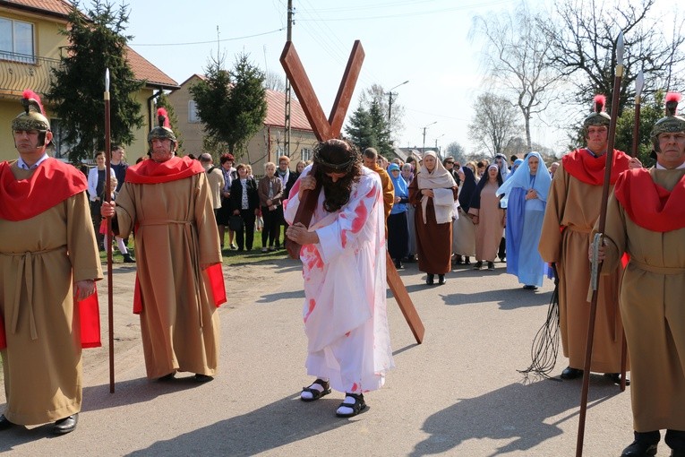 Droga Krzyżowa w Bogatem