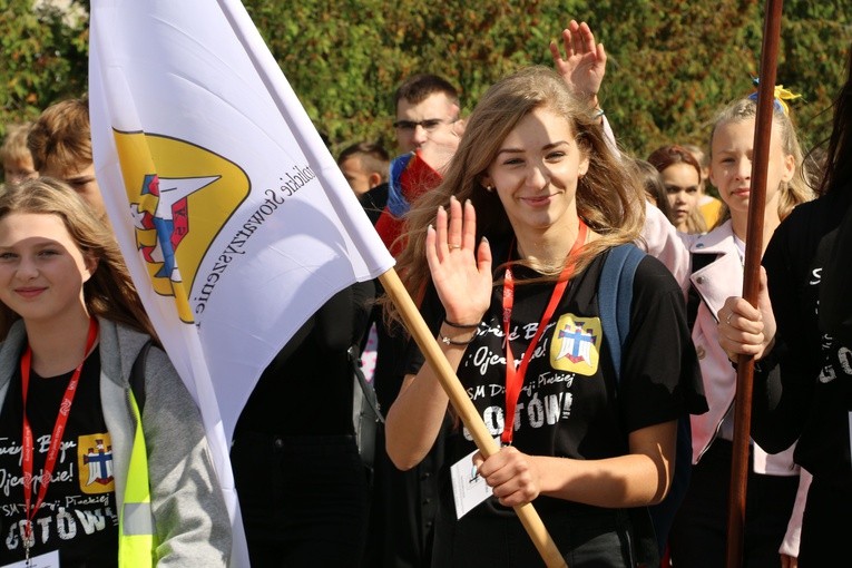 Rostkowo. Pielgrzymka dzieci (część II)