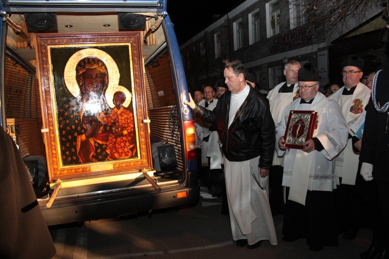 Nasielsk. Nawiedzenie w parafii św. Wojciecha