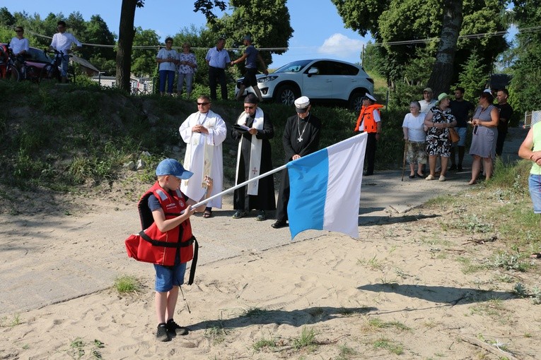 Czerwińsk n. Wisłą. Różaniec z bp. Piotrem Liberą