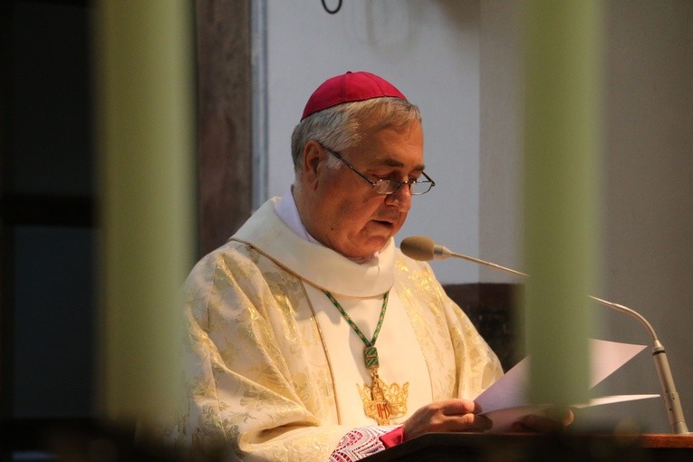 Popowo Kościelne. Wprowadzenie relikwii bł. Carla Acutisa