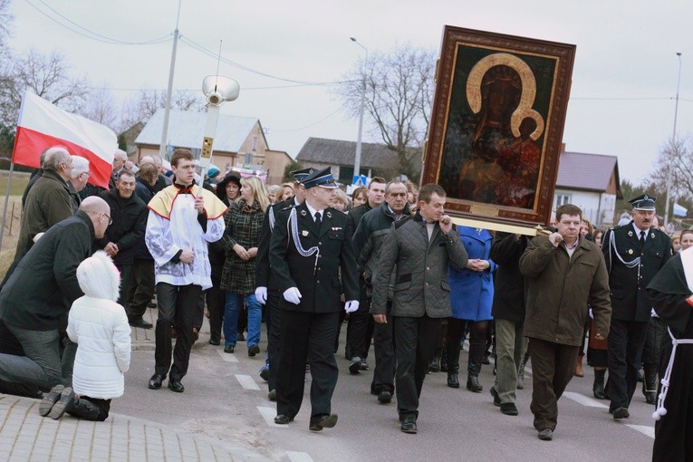 Kobylniki. Nawiedzenie w parafii św. Anny