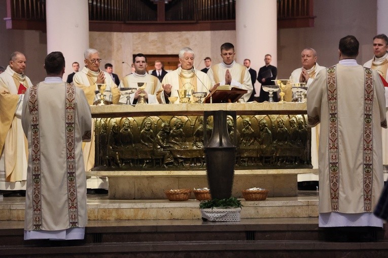 Msza Krzyżma w katedrze Chrystusa Króla cz.2