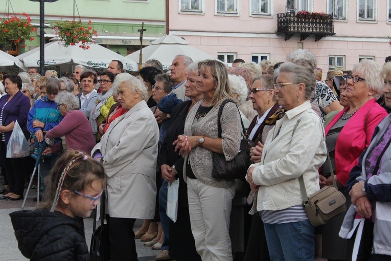 Znaki ŚDM w Płocku - Stary Rynek
