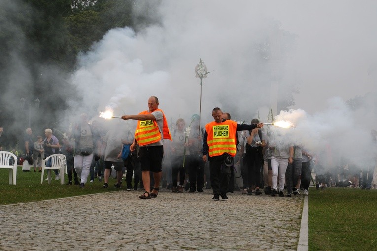 Pielgrzymka. Wejście na szczyt - cz. 2