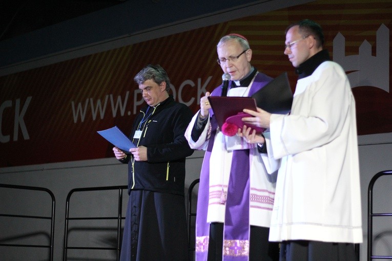 Brama Miłosierdzia młodych