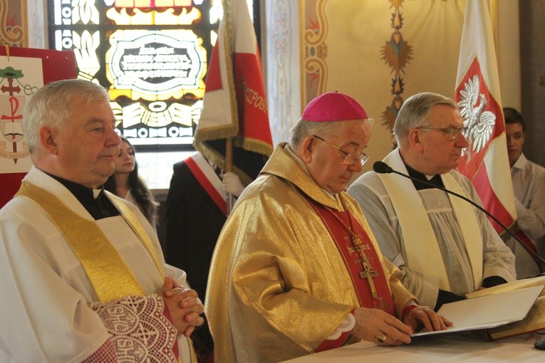 Jubileusz szkoły w Dzierzążni