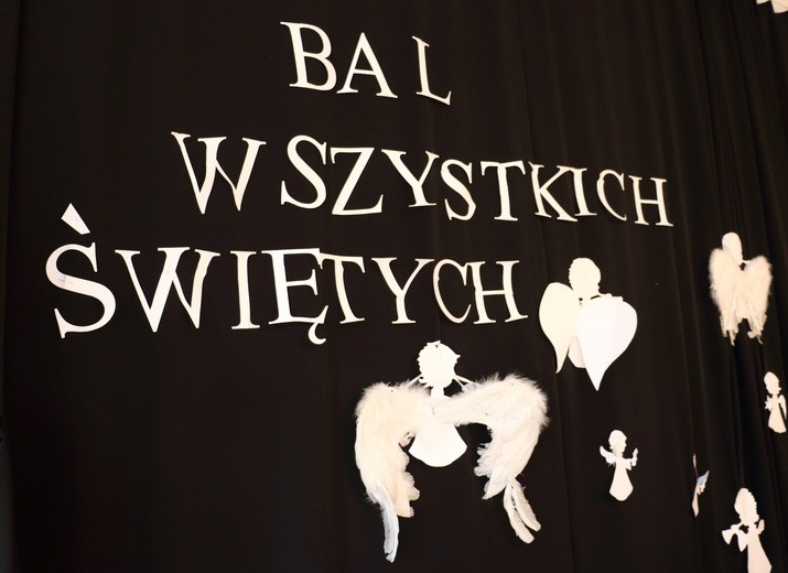 Bal Wszyskich Świętych - ZS Pijarskich w Elblągu
