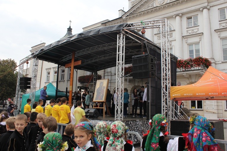 Znaki ŚDM w Płocku - Stary Rynek