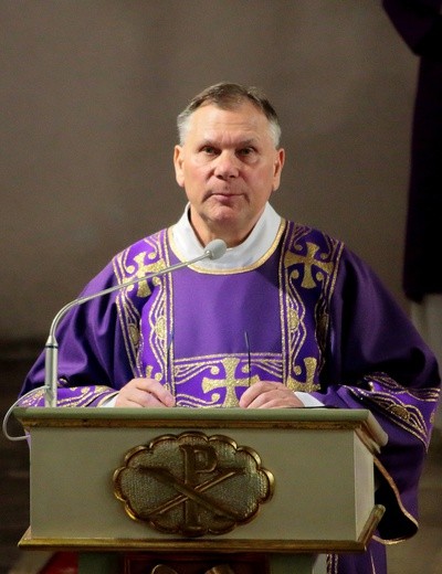 Msza pogrzebowa ks. prał. Żołnierkiewicza