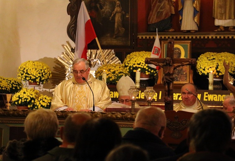 Poświęcenie pomnika w Próchniku
