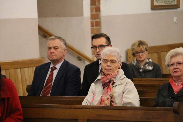 Poświęcenie nagrobków w Ciechanowie