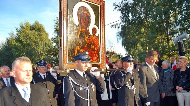 Smardzewo. Nawiedzenie w parafii św. Stanisława Kostki