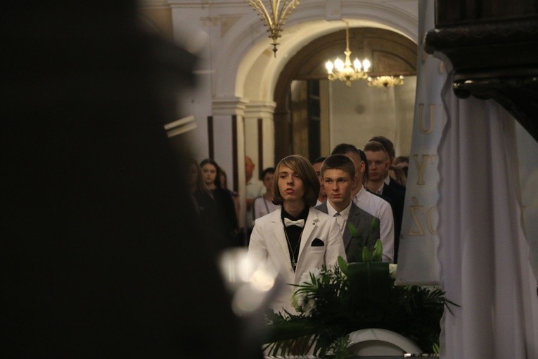 Krasne. Poświęcenie odnowionego ołtarza