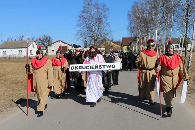 Droga Krzyżowa w Bogatem
