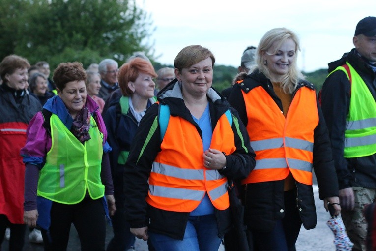 II Nocna Pielgrzymka z Modlina do Czerwińska