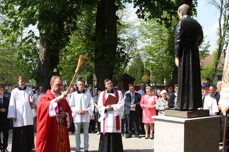 Relikwie bł. ks. Jerzego w Uniecku