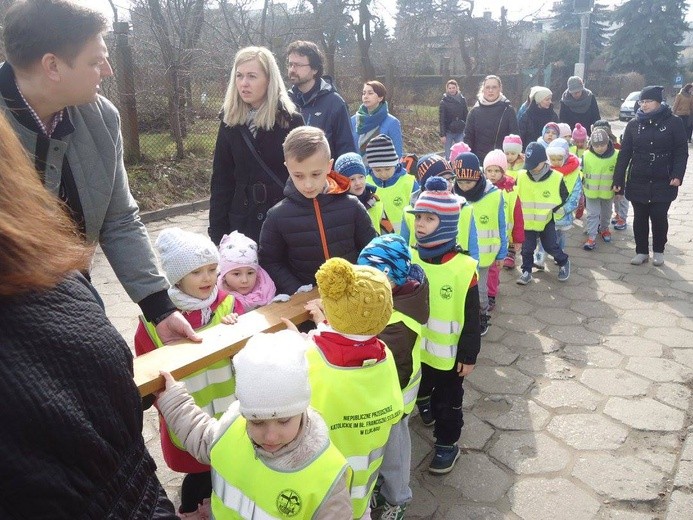 Droga Krzyżowa - Przedszkole bł. Franciszki Siedliskiej