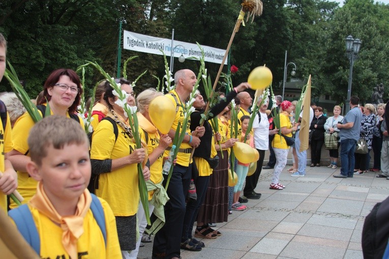 Pielgrzymka. Jasna Góra (część 1)