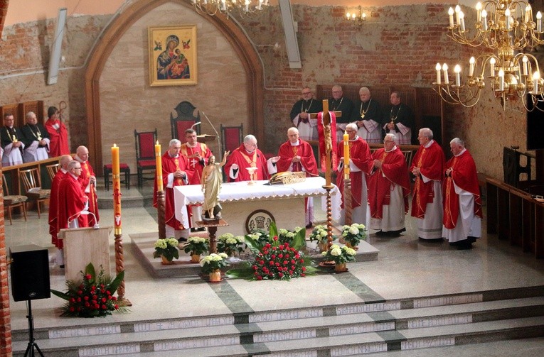 Prabuty - jubileusz Pomezańskiej Kapituły Konkatedralnej