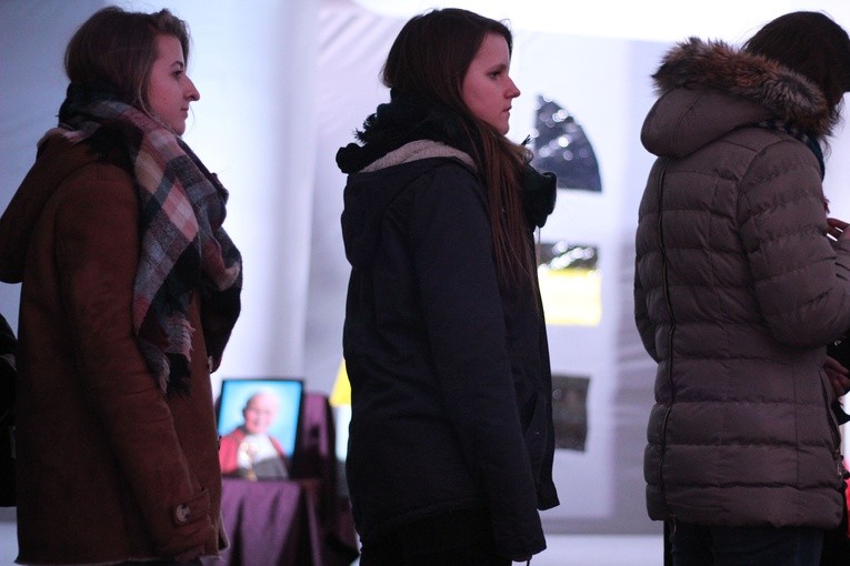 Brama Miłosierdzia młodych