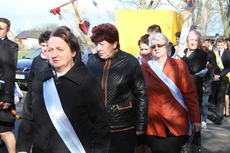 Okalewo. Nawiedzenie w parafii Matki Boskiej Szkaplerznej