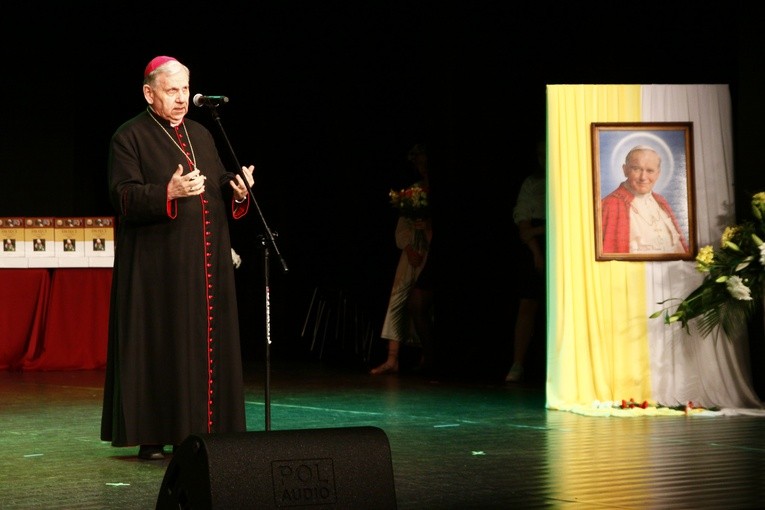 Gala konkursu papieskiego w Tarnowskich Górach