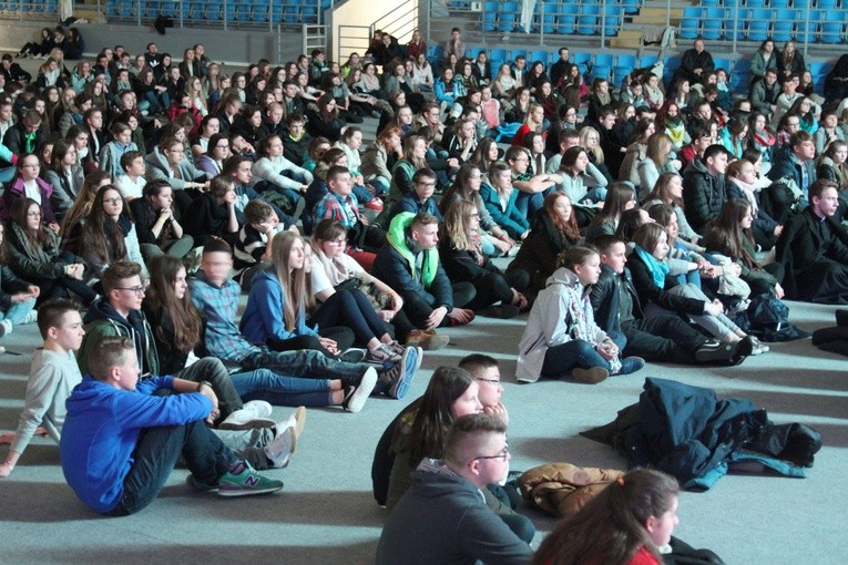 Brama Miłosierdzia młodych