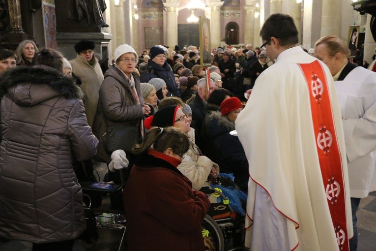 22 lutego - Pielgrzymi w katedrze płockiej cz. 1