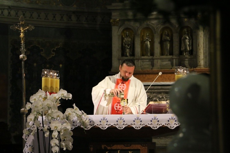 Pielgrzymka na Jasną Górę. Msza św. w katedrze cz. 2