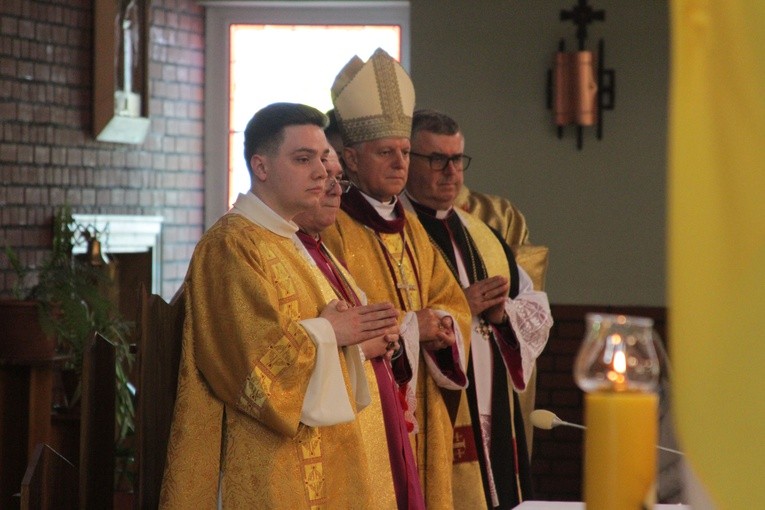 Abp Mieczysław Mokrzycki w Mławie. Cz. I