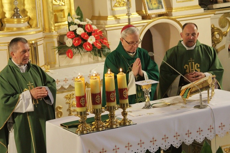 Byli alumni-żołnierze w Pomiechowie